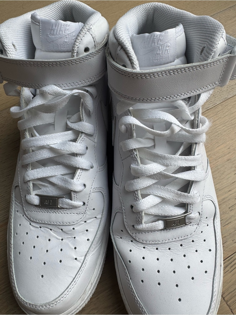 Nike Air Force Men's White High-Top Athletic Sneakers - Picture 2 of 8